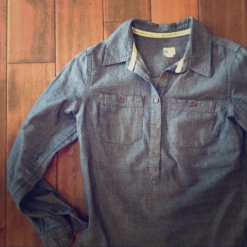 ❤️Toms and Target co-lab Polka Dot denim button up